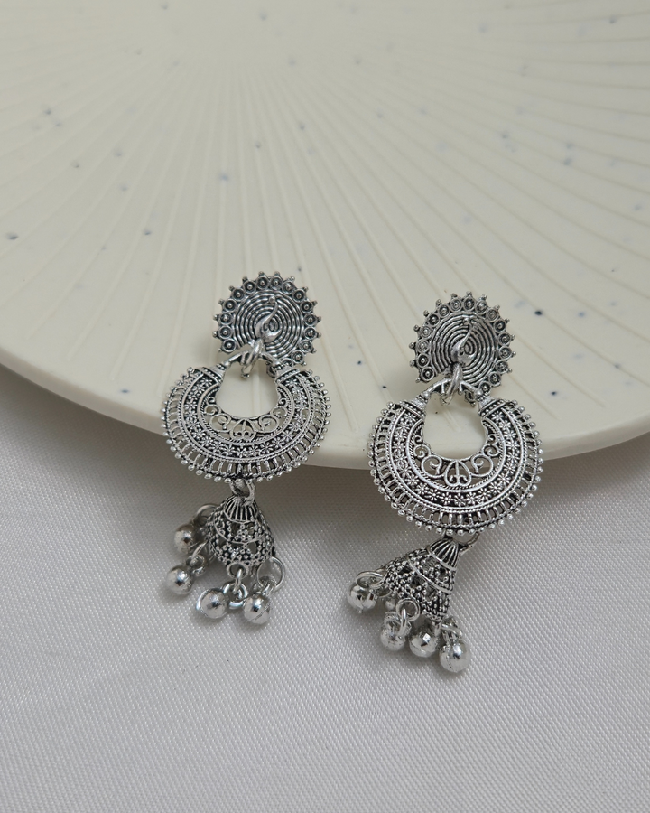 Nayab Chandrika Jhumka