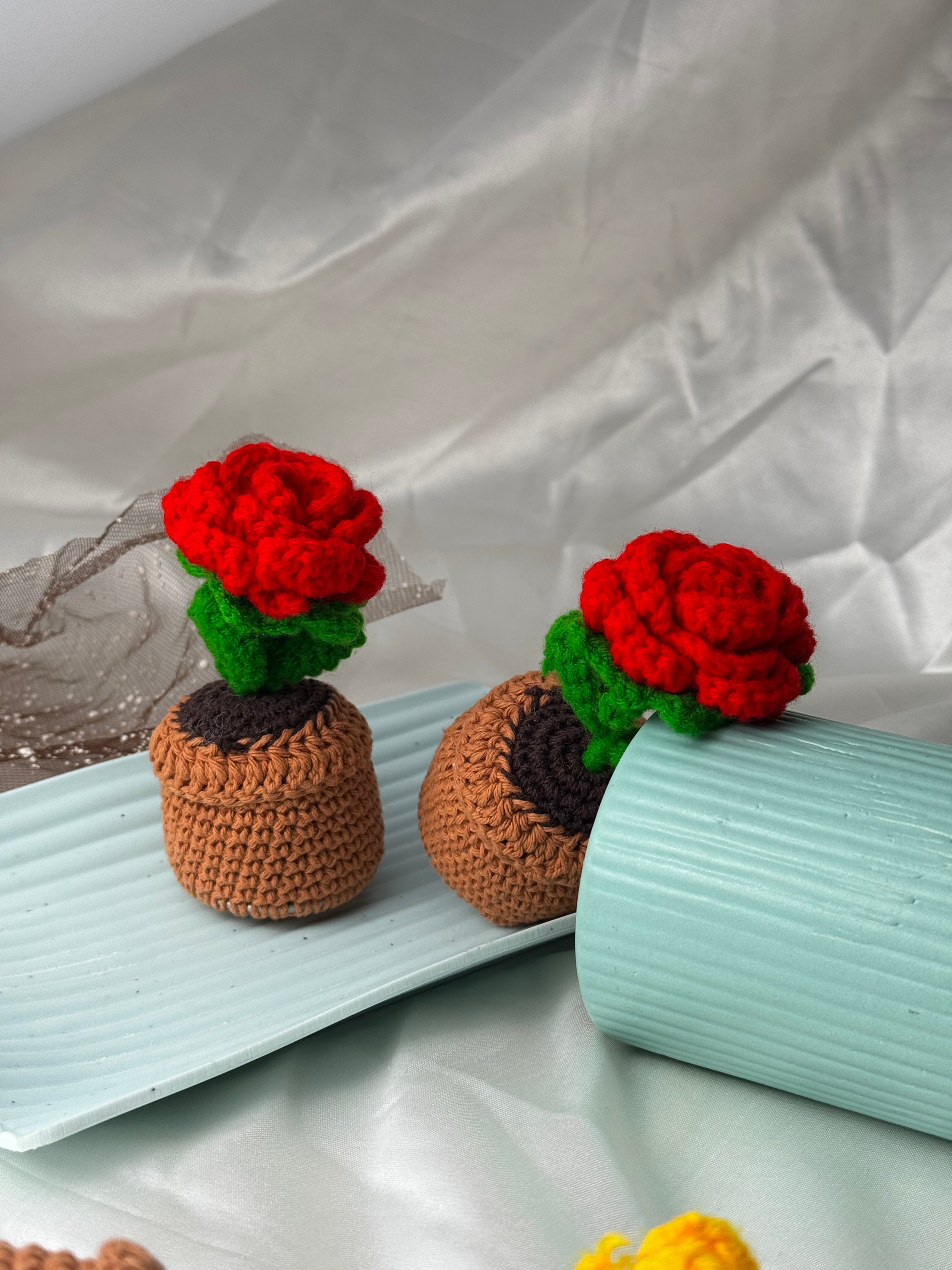 Red Rose Pot Crochet