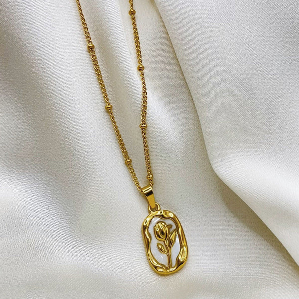 Eternal Rose Necklace – Ivory Bloom